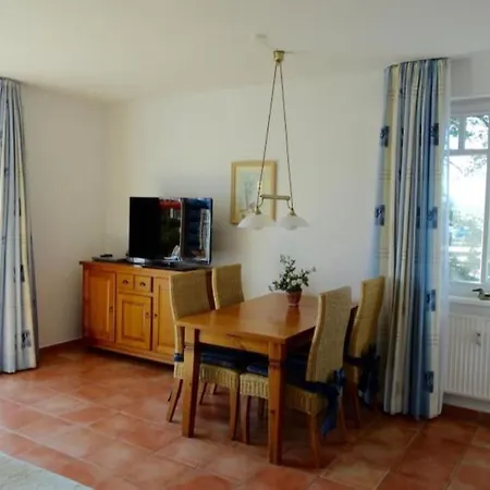 34 Am Reriker Yachthafen Rerik